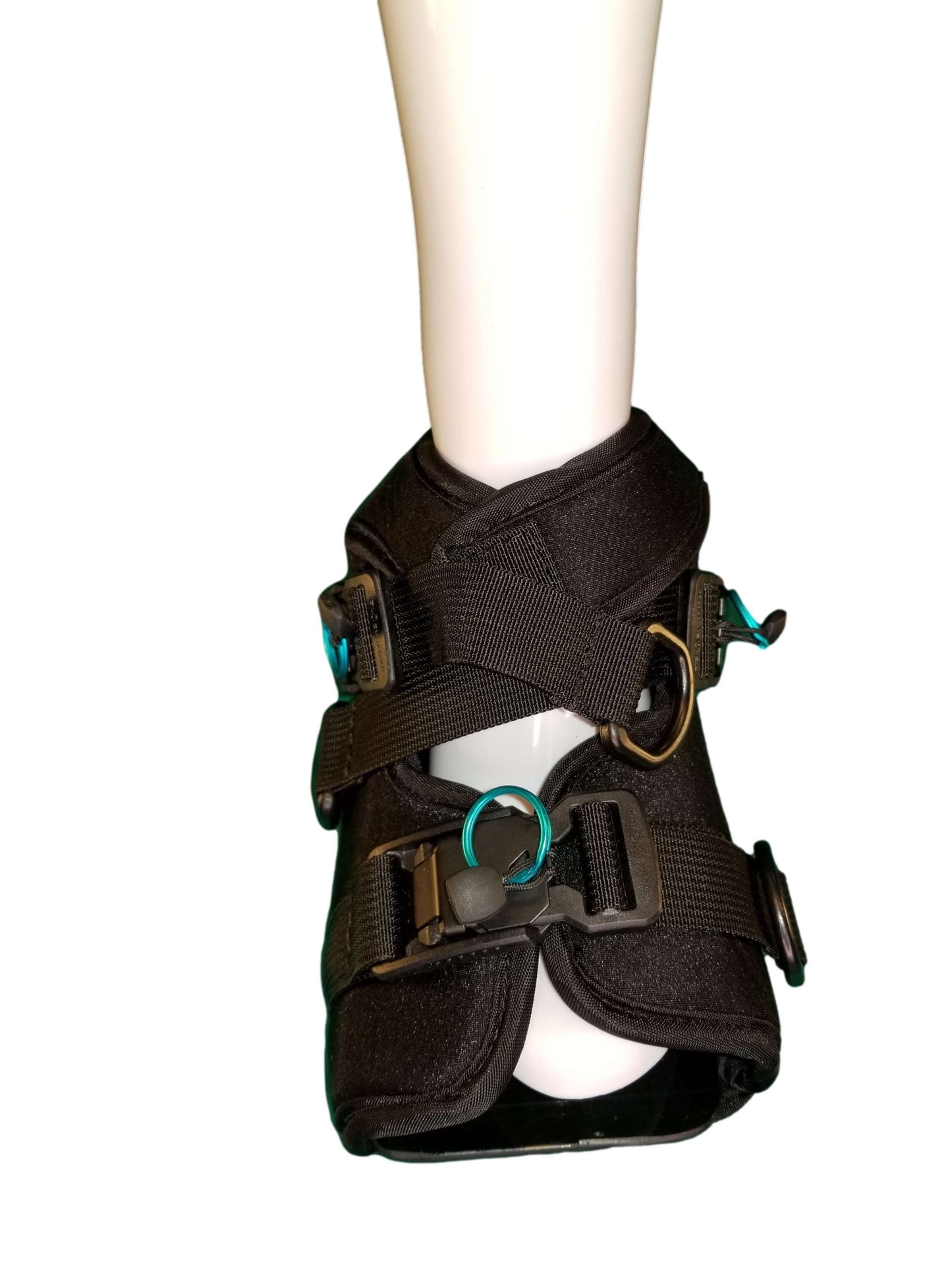 Limit-Less Wheelchair Complex Sandals Belt with Limit-Less Magnetic Self Engaging Buckle LCS